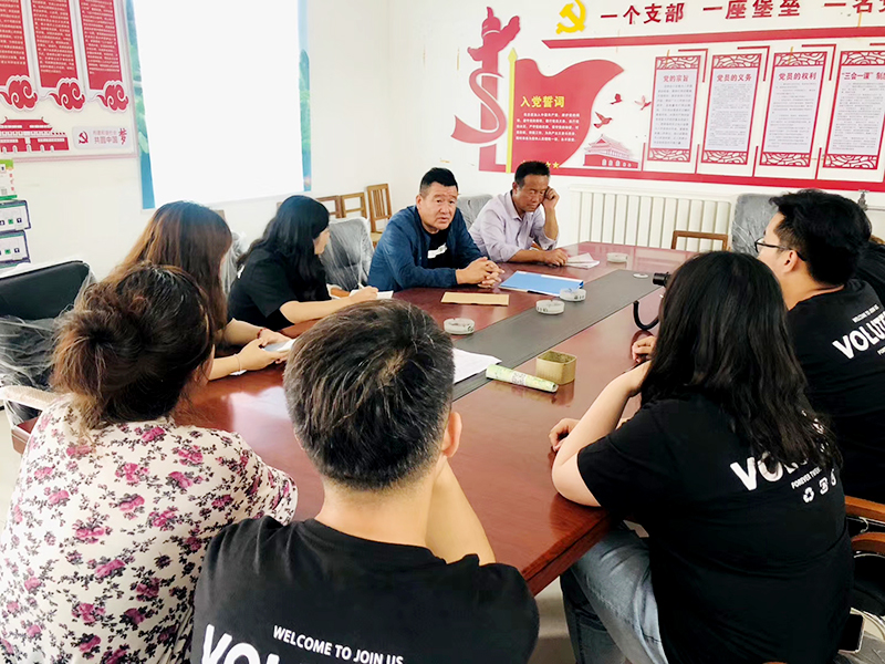 0-3在第七生产队党支部采访.jpg 0-3在第七生产队党支部采访.jpg